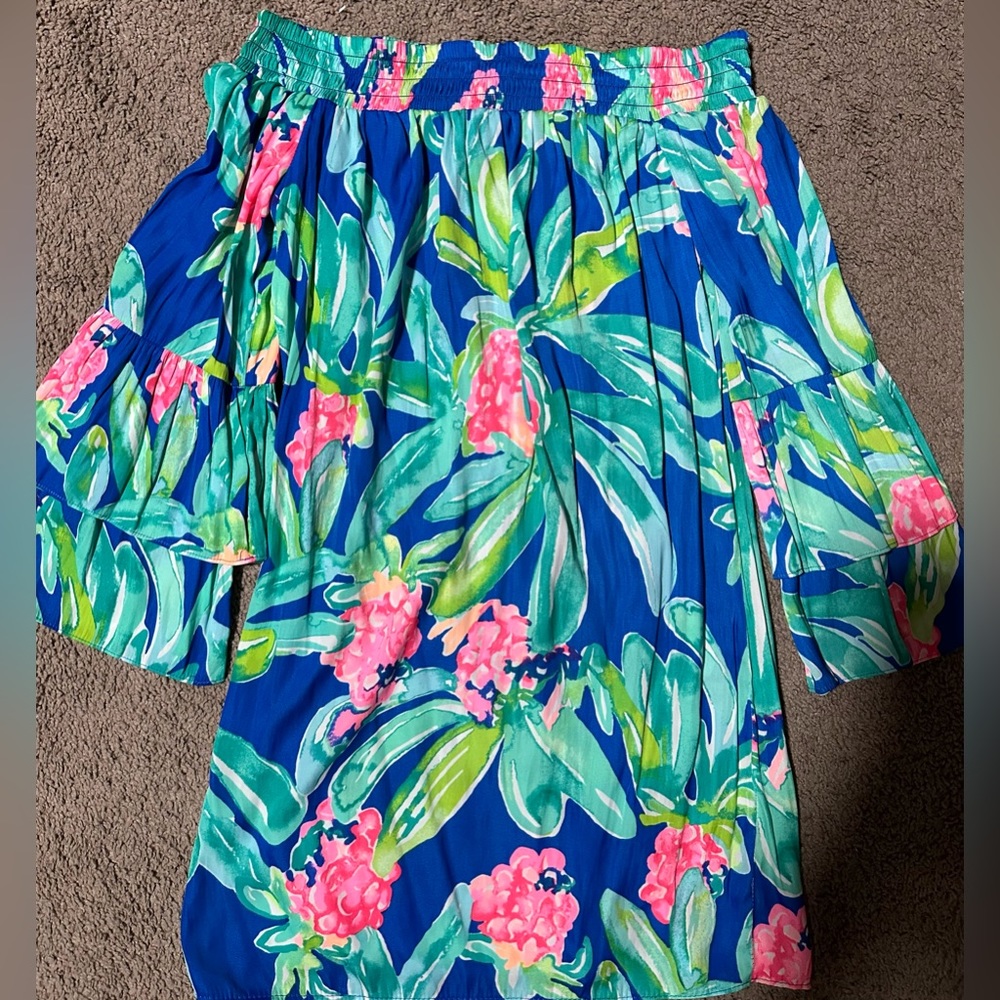Excellent condition Lilly Pulitzer off the shoulder dress